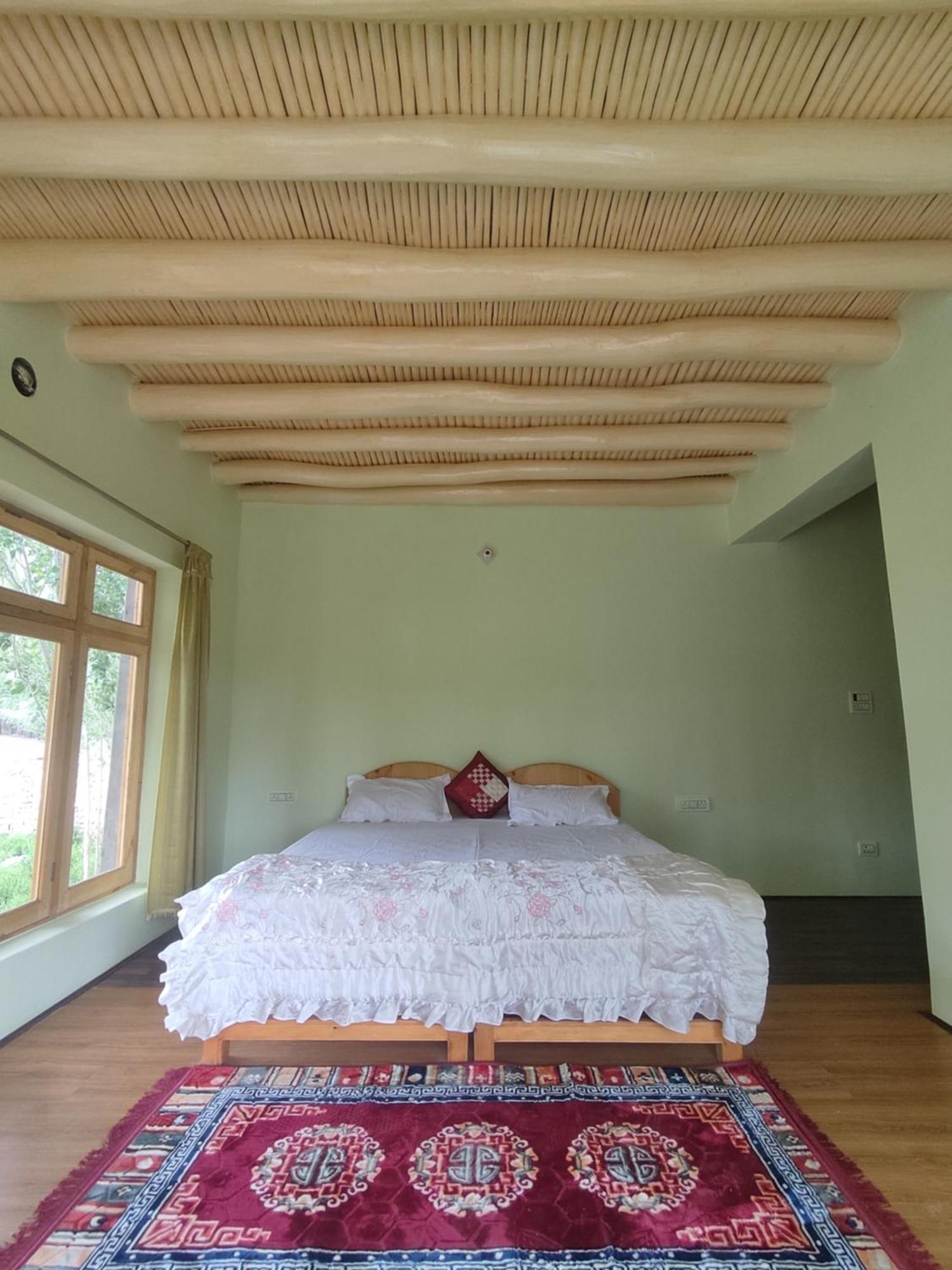Streamlet Homestay Лех Экстерьер фото